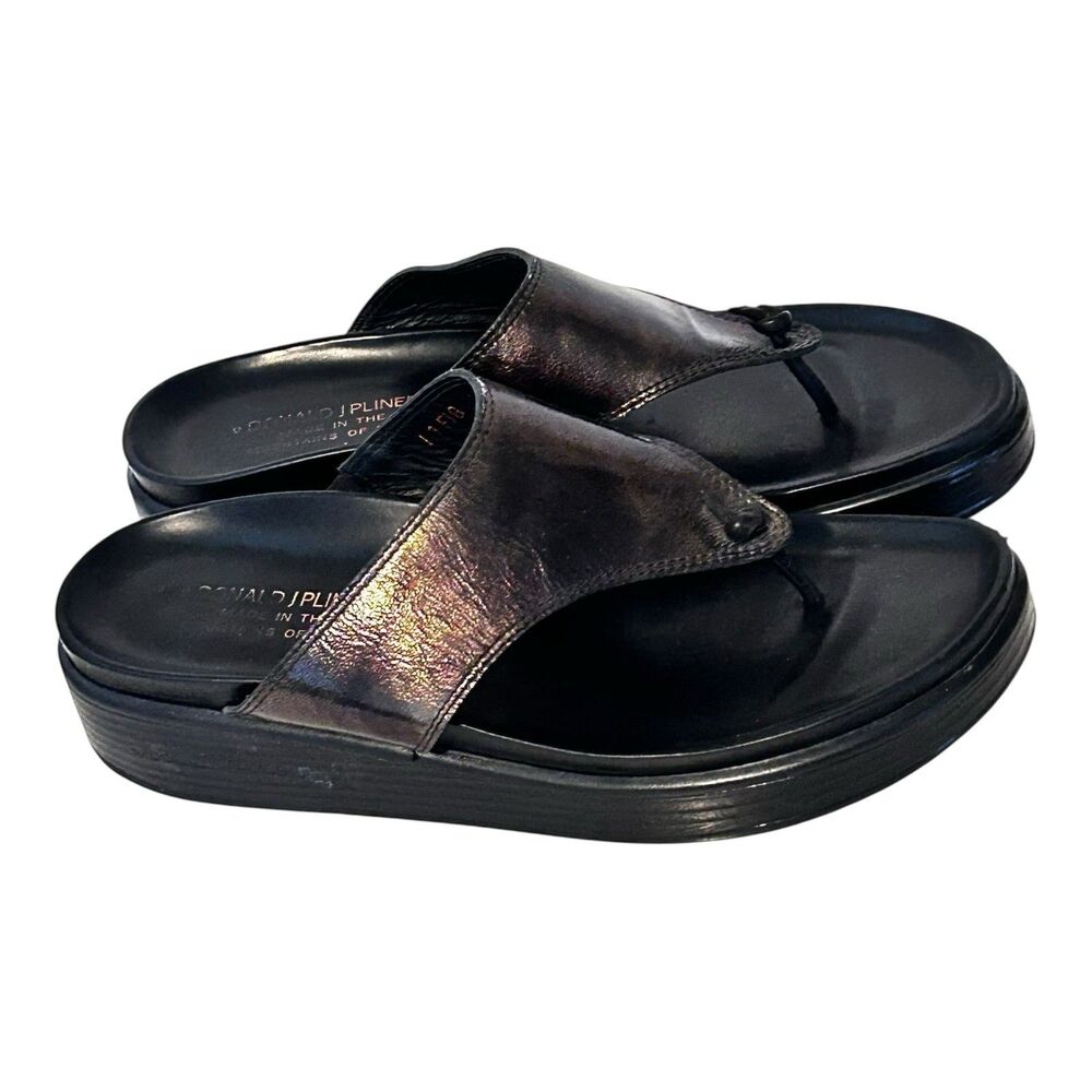 Donald J Pliner FIG Womens Size 8 Metallic Bronze Leather Platform Thong Sandals